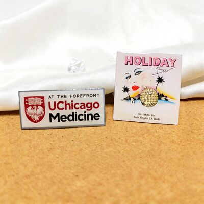 ซื้อ Custom Lapel Pin and Metal Badge with 2D/3D Design Epoxy Coating and Zinc Alloy Material online manufacture