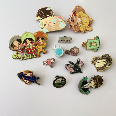 โรงงานชั้นนํา Custom คุณภาพสูง สัตว์ Pin น่ารักธรรมชาติกระต่าย Hard Enamel Pin