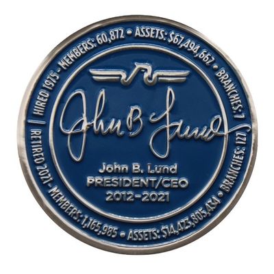 เหรียญทุนท้าทายแบบกําหนดเอง พร้อมโลโก้ 3 มิติลายเลเซอร์และทองคําสําหรับของที่ระลึกและวัตถุที่ระลึก