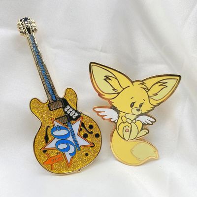 ราคาดี สัญลักษณ์ที่กําหนดเอง สตาร์ดเอ็มเนมล ปินเลปเปิล พร้อมทองคําสําหรับการระบุองค์กร ออนไลน์