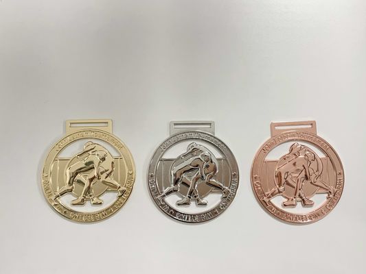 โรงเรียน 3D Custom Die Cast Zinc Alloy ทองเงินแดงทองแดงเหรียญฟุตบอลตามสั่ง