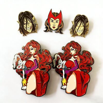 เข็มกลัดติดปกเสื้อบาสเก็ตบอลโลหะผสมสังกะสีขนาดที่กำหนดเองพร้อมคลัตช์ผีเสื้อสำหรับของขวัญส่วนบุคคล